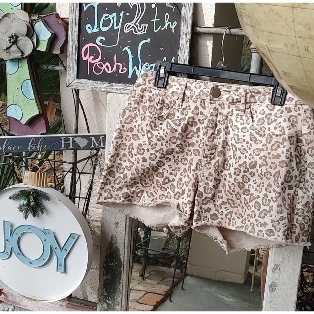 Wonderly 30 Animal Print Frayed Shorts EUC